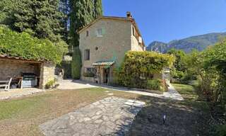 Maison 10 Pièces 237 m² à vendre à Gourdon (06620)