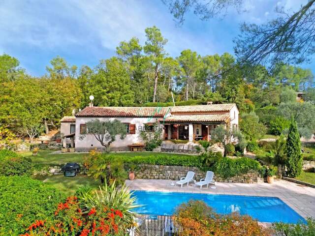 LE ROURET - Maison provençale de charme avec grand terrain — photo du bien