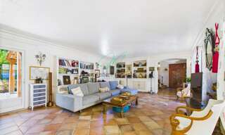 Maison 7 Pièces 252 m² à vendre à Le Rouret (06650)