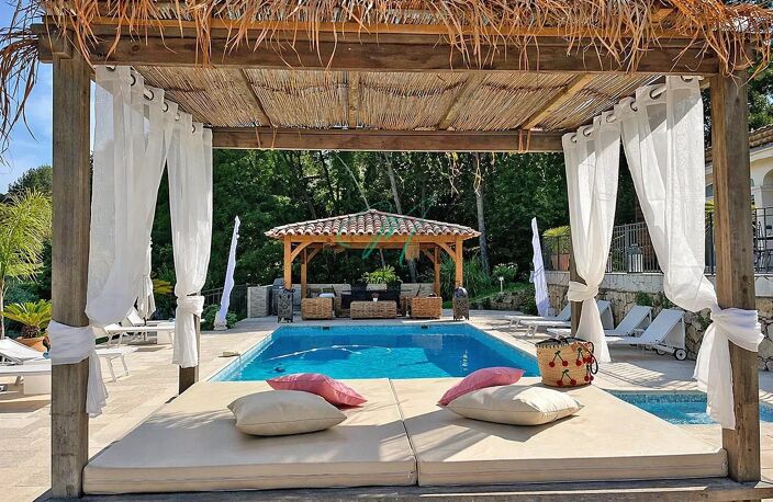 LE ROURET - RARE: SUBLIME VILLA PROVENCALE — photo 4
