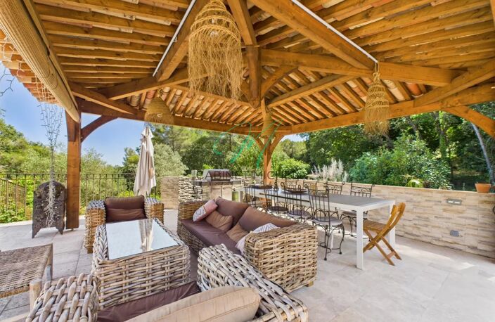 LE ROURET - RARE: SUBLIME VILLA PROVENCALE — photo 5