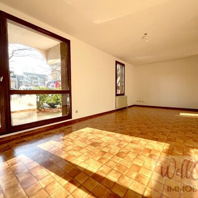 Appartement 4 pièces 210000 €