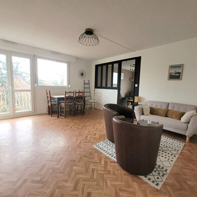 Appartement 4 pièces 980 €