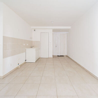 Appartement 2 pièces 815 €