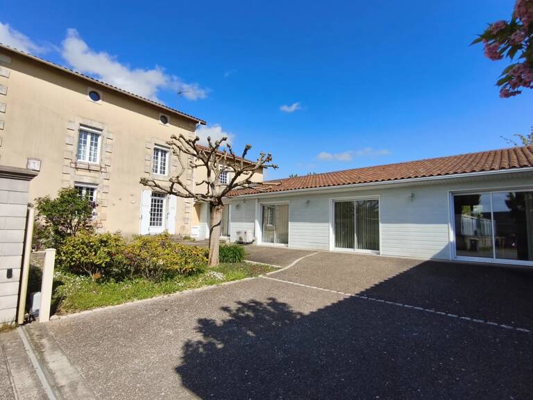 MAISON 5 CHAMBRES - VASLES — photo 1