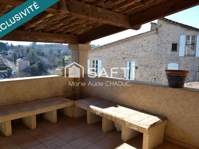 Maison T6-157 m2 avec terrasse et jardin - centre historique — photo du bien