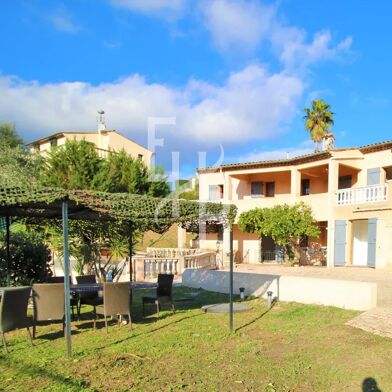 Maison 8 pièces 699000 €