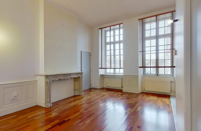 APPARTEMENT DE CARACTERE — photo 4