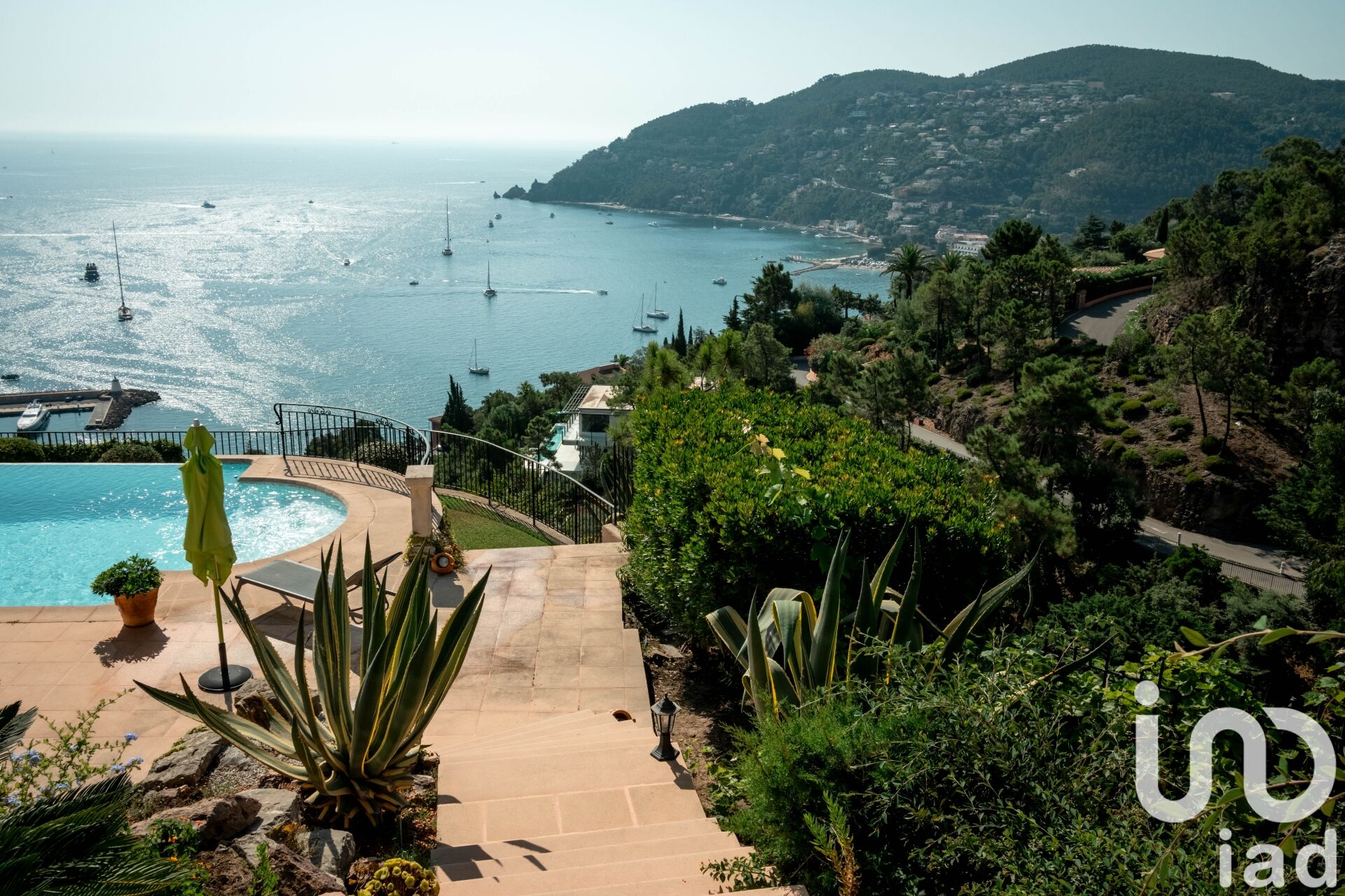 Theoule-Sur-Mer - 250m² - 7p. - 4ch.