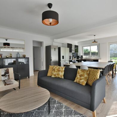 Maison 10 pièces 426400 €