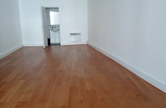 BUREAUX à LOUER — photo 4