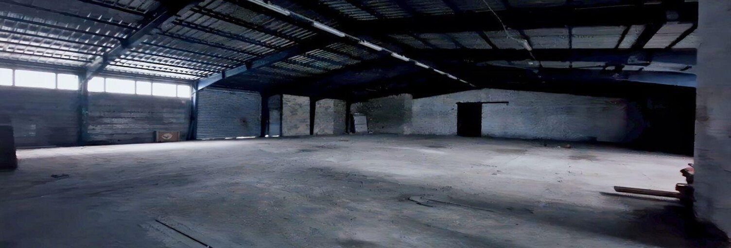 Commerce  1990 m² à vendre à Meaux (77100)