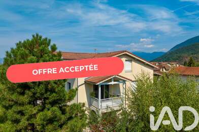 Appartement 3 pièces 240000 €