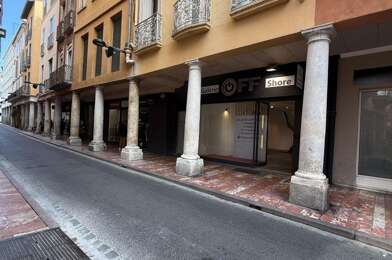 Commerce  645000 €