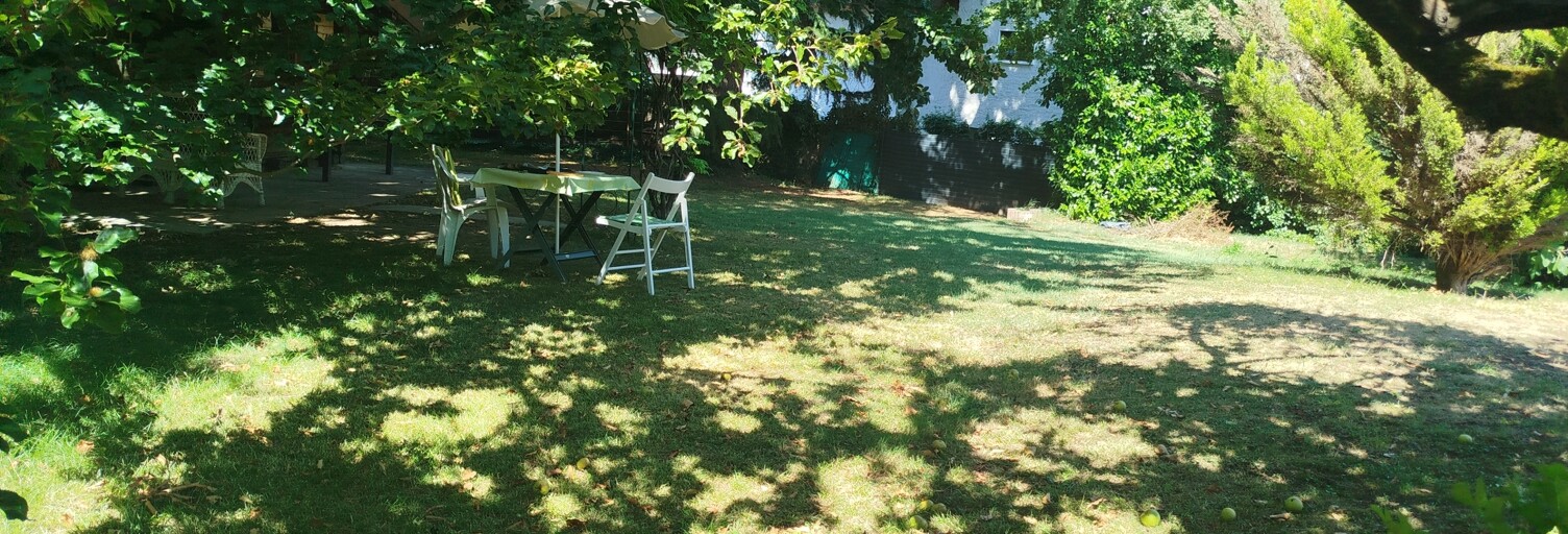 Terrain  700 m² à vendre à Challes-les-Eaux (73190)