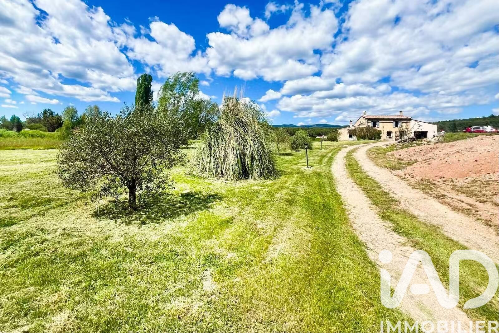 Villecroze - 132m² - 5p. - 3ch.