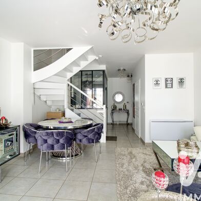 Appartement 4 pièces 299900 €