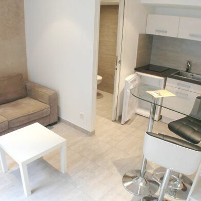 Appartement 1 pièces 360 €