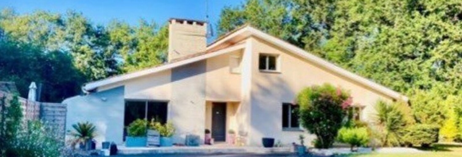 Maison 8 Pièces 226 m² à vendre à Saint-Aubin-de-Médoc (33160)