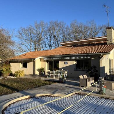 Maison 8 pièces 751650 €