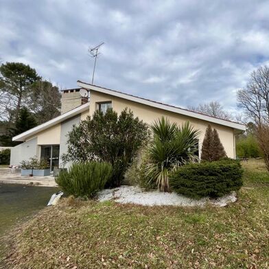 Maison 8 pièces 751650 €