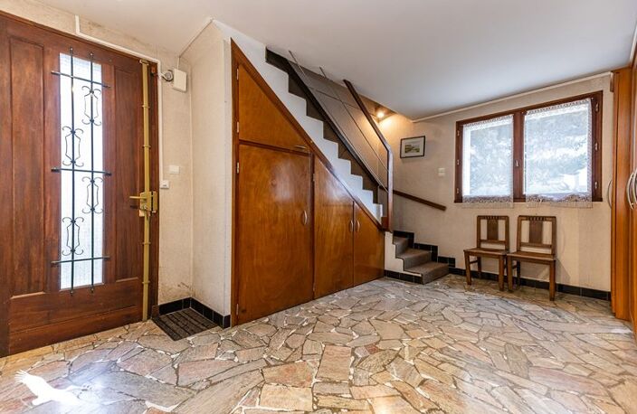 Maison de ville de 7 pièces principales — photo 3