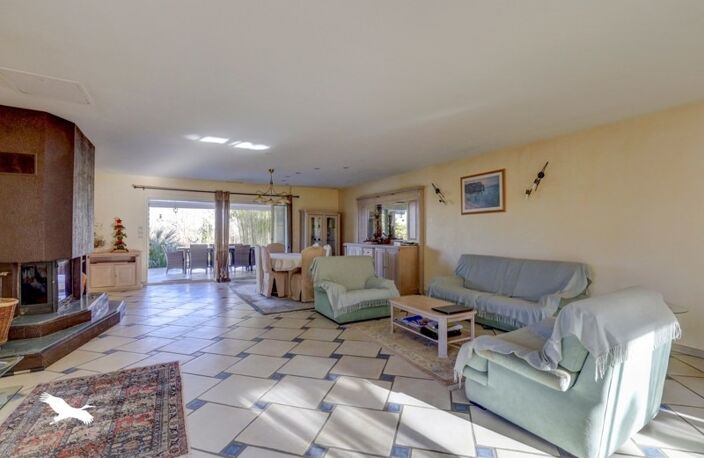 Villa de 6 pièces principales — photo 3
