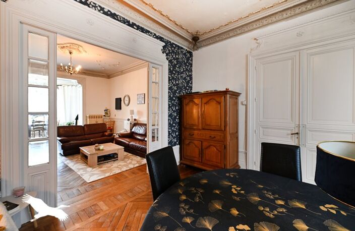 Maison de ville de 10 pièces principales — photo 2