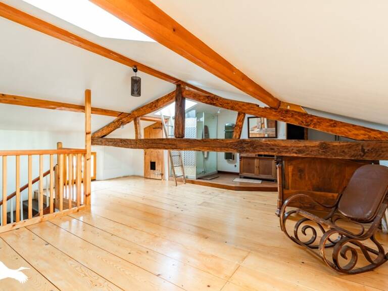 Maison de ville de 8 pièces principales — photo 1