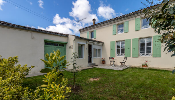 Villa / Maison 6 pièces  à vendre Saintes 17100