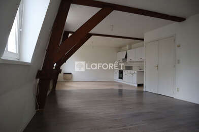 Appartement 3 pièces 888 €