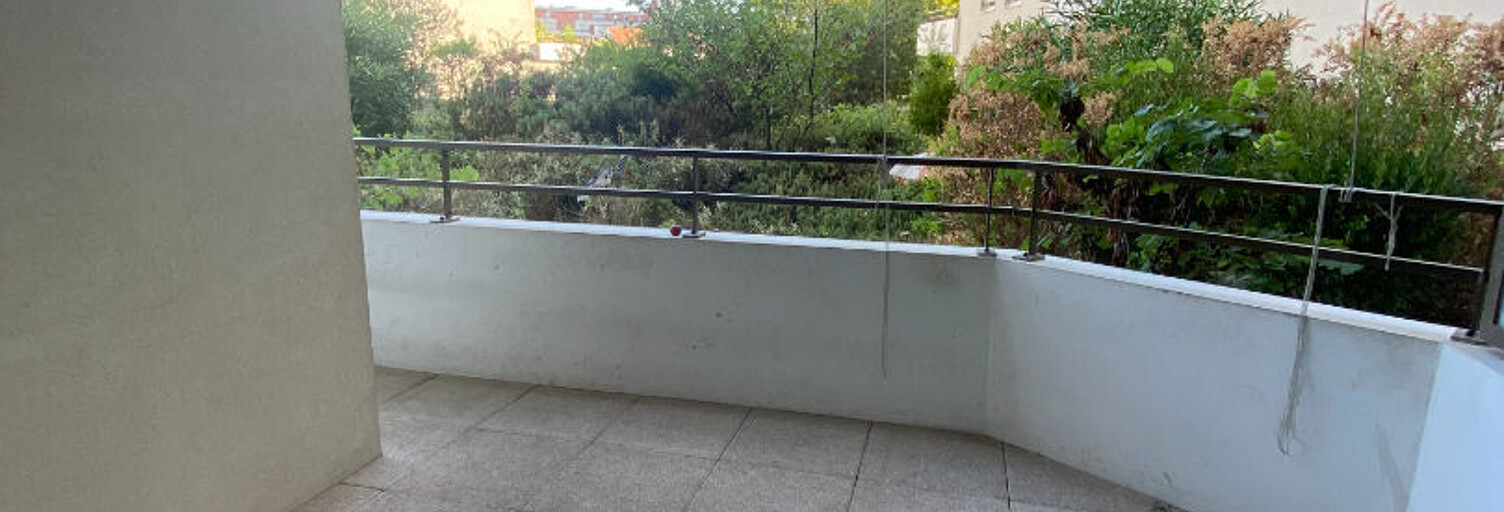 Appartement 3 Pièces 56 m² à louer à Marseille 8 (13008)