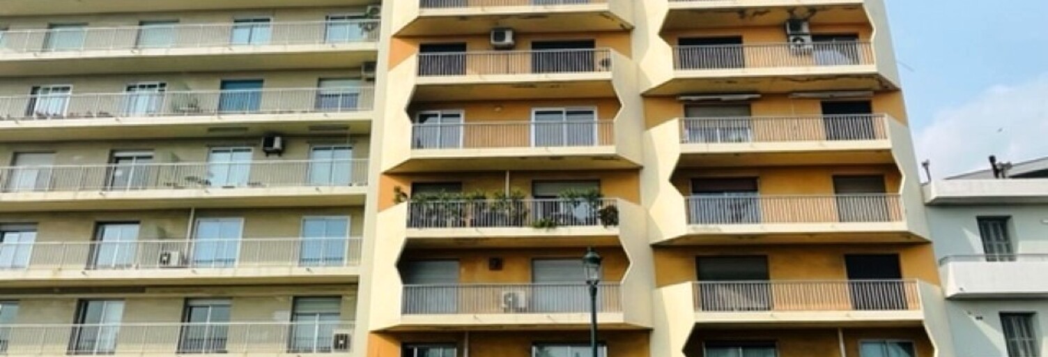 Garage  18 m² à louer à Bastia (20200)