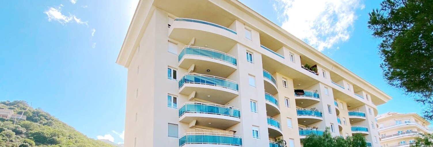 Garage  18 m² à louer à Bastia (20200)