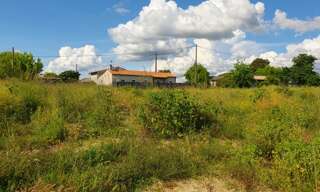 Terrain  600 m² à vendre à Pugnac (33710)