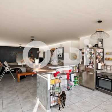 Appartement 4 pièces 148000 €