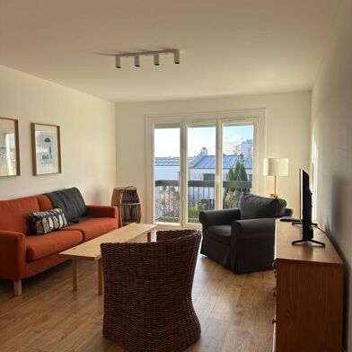 Appartement 3 pièces 890 €