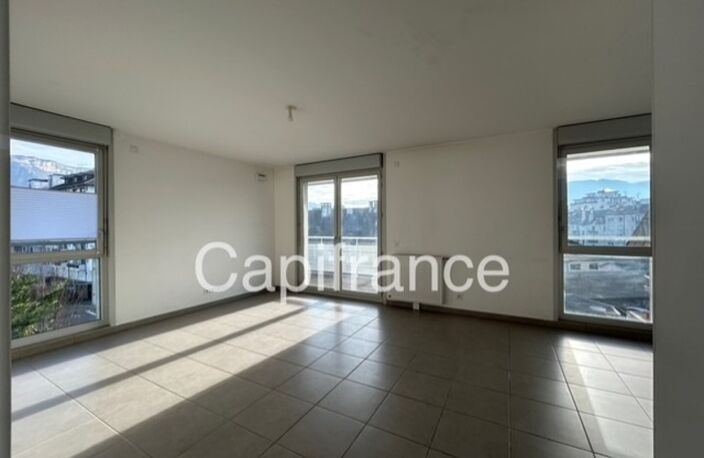 Magnifique T4 récent en étage élevé - garage possible, ANNECY centre ville (74) — photo 4