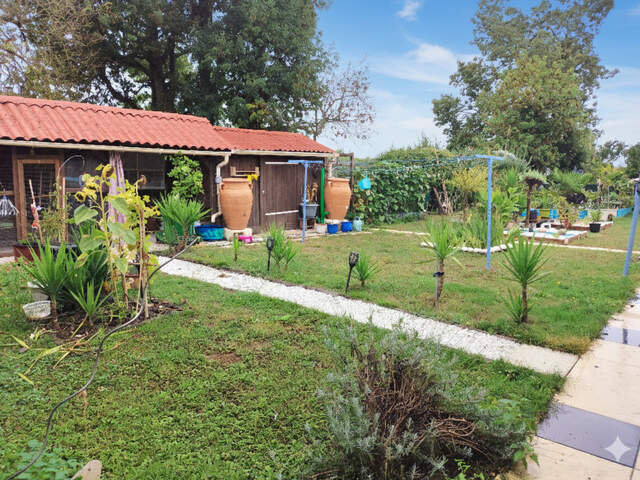 Charentaise rénovée 8 pièces – 300 m² – Preguillac — photo du bien