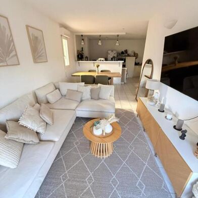 Appartement 3 pièces 720 €