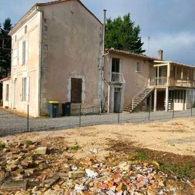 Maison 3 pièces 701 €