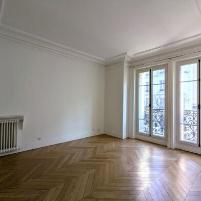 Appartement 3 pièces 2700 €
