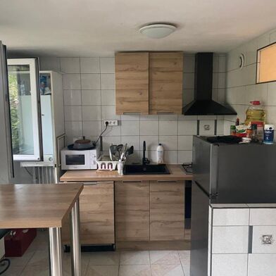 Appartement 1 pièces 700 €