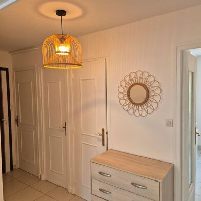 Appartement 4 pièces 900 €