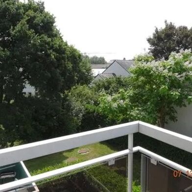 Appartement 2 pièces 894 €