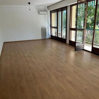 Appartement 4 pièces 1465 €