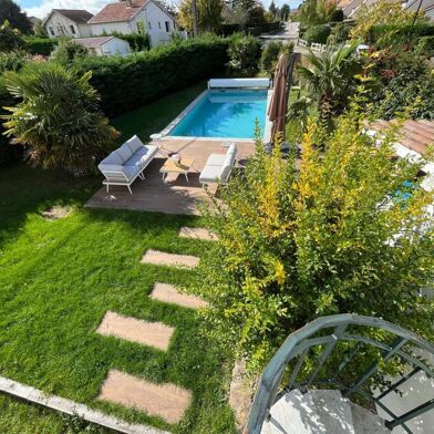 Maison 6 pièces 560000 €