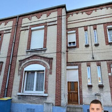 Maison 5 pièces 88990 €