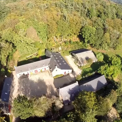 Maison 26 pièces 878990 €