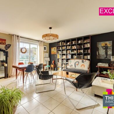 Appartement 4 pièces 296800 €